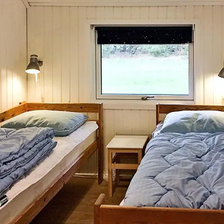 בית נופש Four-bedroom Holiday In 7 *