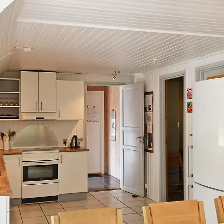 Four-bedroom Holiday In 7 בית נופש